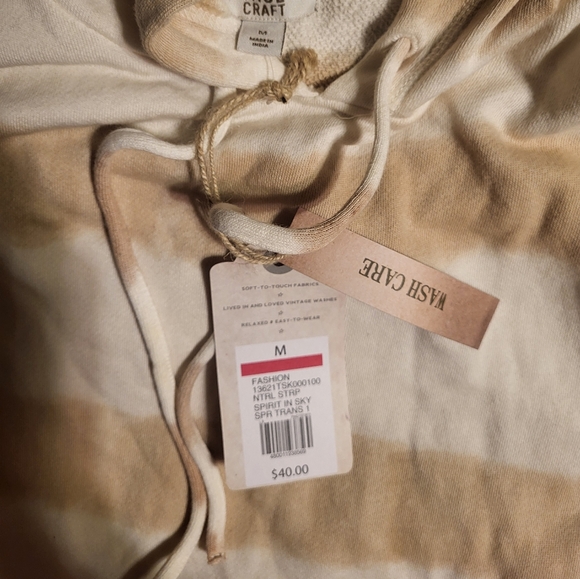 NWT True Craft thin comfy hoodie - Picture 2 of 2